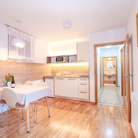 Alp Apartma Radovljica Bagian luar foto